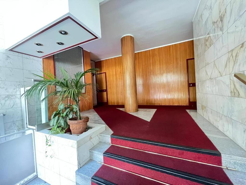 Home Fr ميلان المظهر الخارجي الصورة